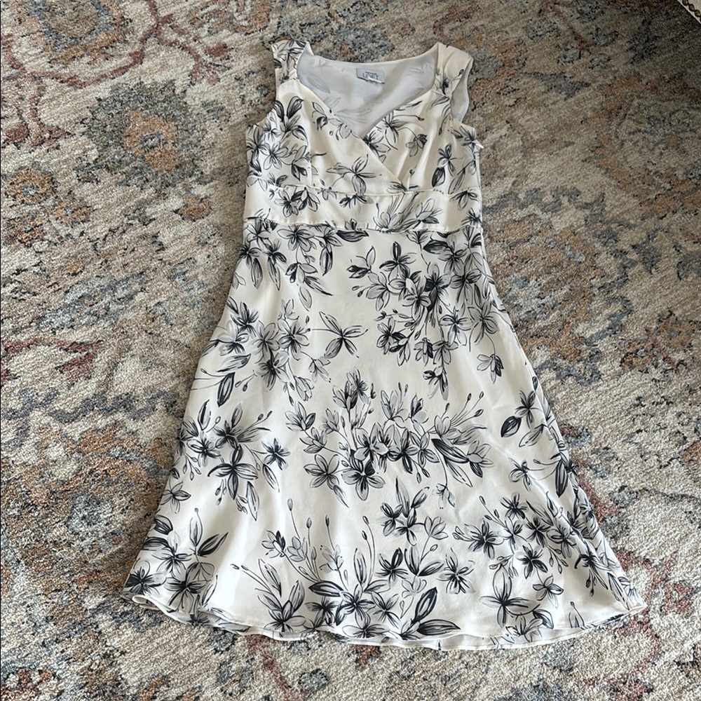 LOFT Black and White Floral Dress